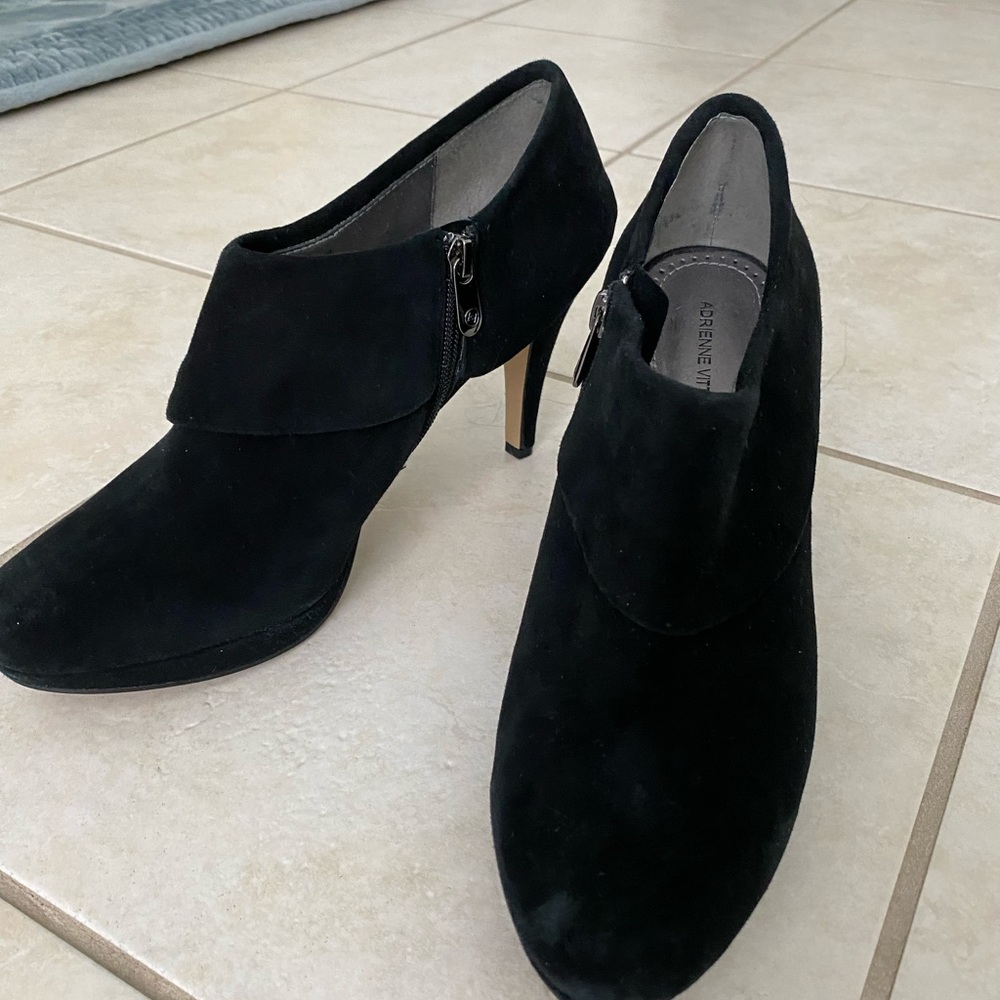 Adrienne Vittadini Polenta ankle bootie size 11